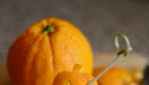 How to Make A Jack o’ Lantern Cocktail Garnish