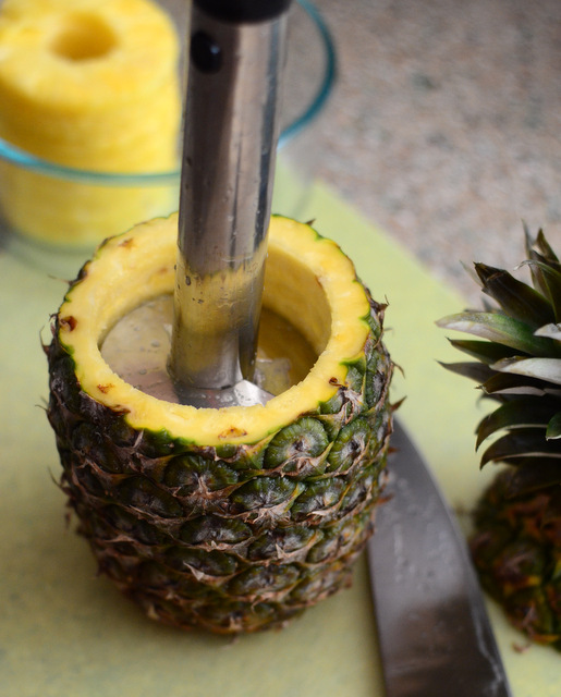 How to Make a Pineapple Jack o' Lantern
