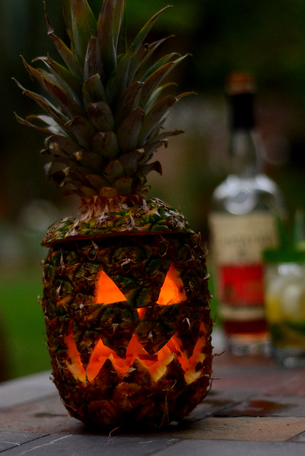 How to Make a Pineapple Jack o' Lantern